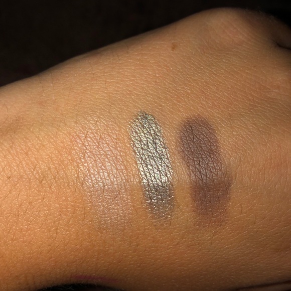 Neutral eyeshadows - Picture 7 of 7